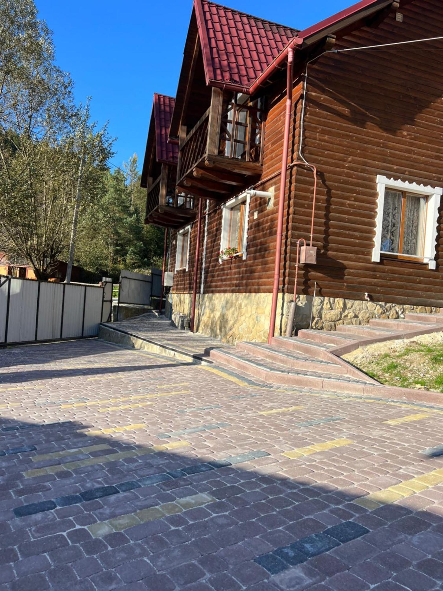 Котедж "Гірська Роса" Яремче Чан Басейн Esterno foto